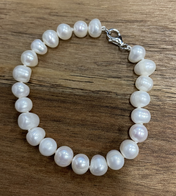 Fresh Water Pearls Beaded Bracelet