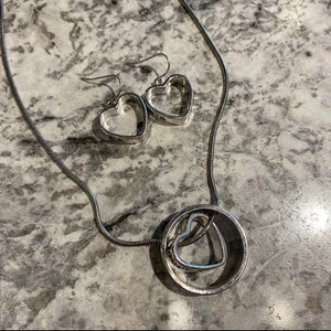 Mom & Daughter Heart Ring Necklace & Earrings Set