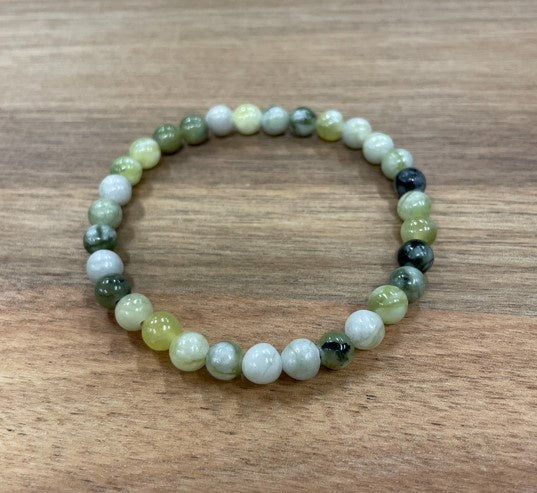 Floral Jade Bead Bracelet