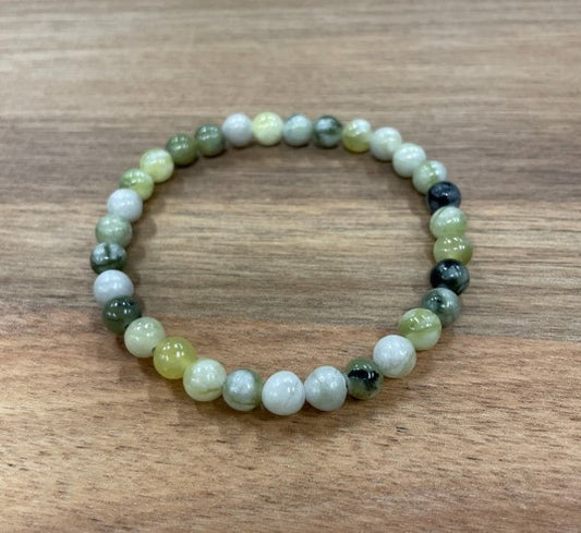 Floral Jade Bead Bracelet