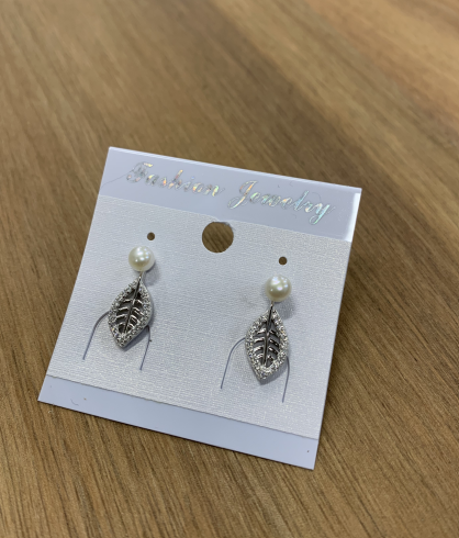 Leafy Pearl Earrings